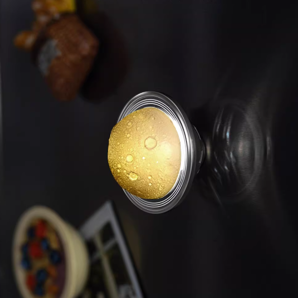 ✨ Handcrafted Ceramic Saturn Fridge Magnet – Glowing Space Decor, Unique Artisan Collectible for Kitchen & Home
