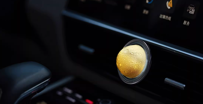 ✨ Handcrafted Ceramic Saturn Fridge Magnet – Glowing Space Decor, Unique Artisan Collectible for Kitchen & Home