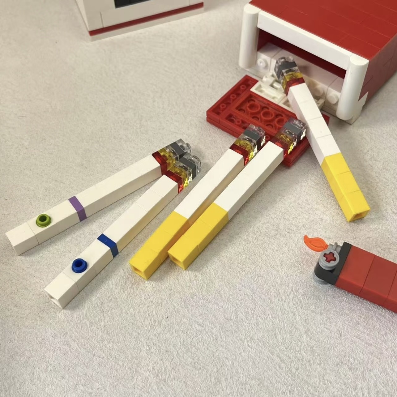 Assemble, Play, Display – The Ultimate Hands-On Toy Kit for Unique Desk Decor & Gifting