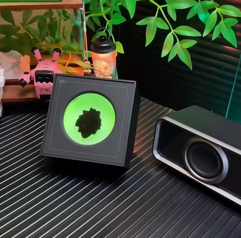 Magnetic ‌Fluid Rhythm Lamp‌ | Liquid Light Show Syncs to Your Music | Hypnotic Gift Tech for Gamers & Music Lovers